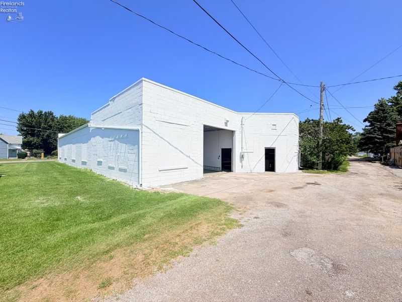 513 Fremont Road, Port Clinton, OH 43452 Photo 4