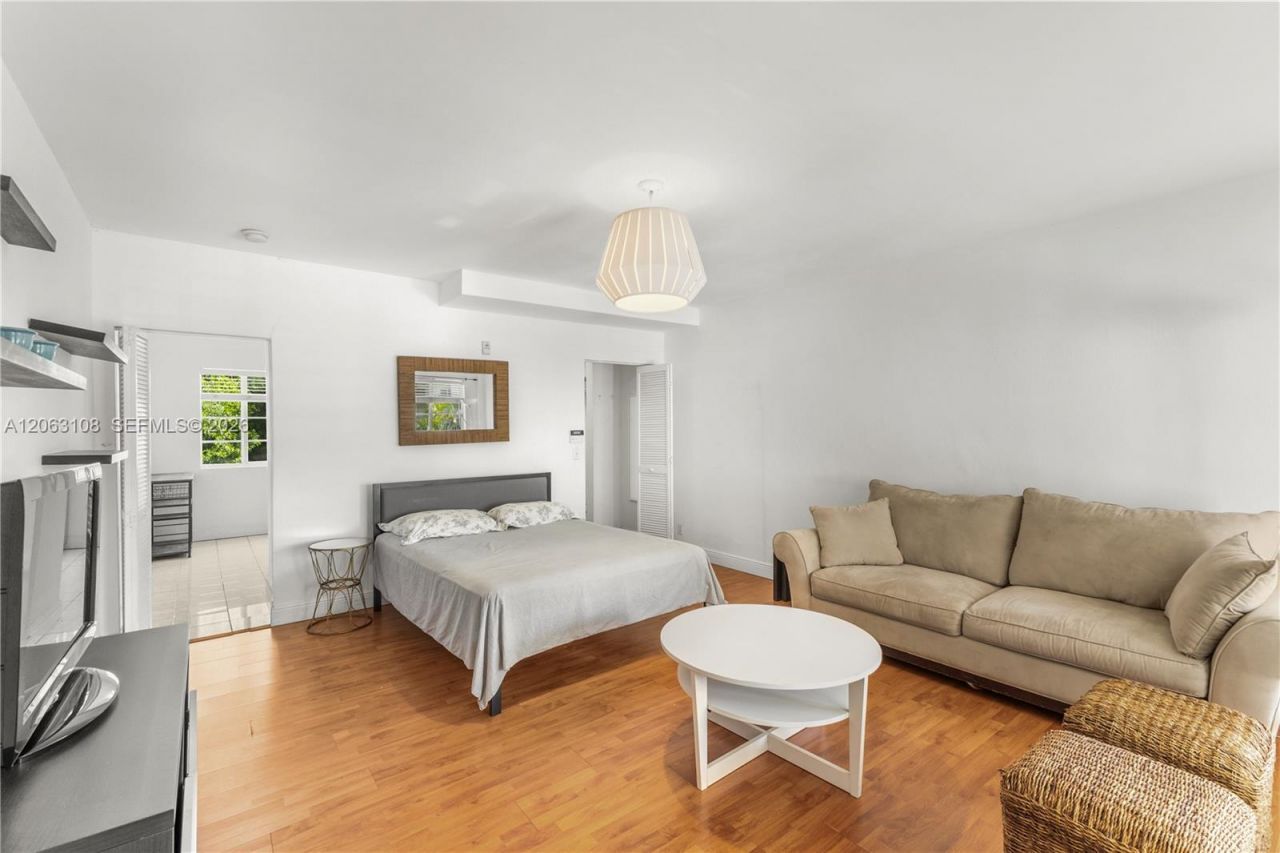 1241 14th St , Unit 9, Miami Beach, FL 33139 Photo