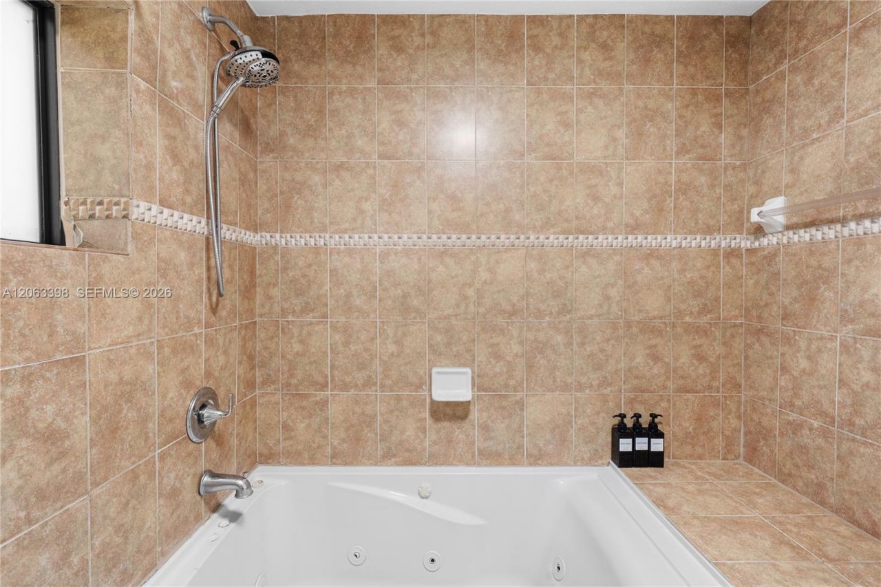 3134 Carter St , Unit 2, Miami, FL 33133 Photo