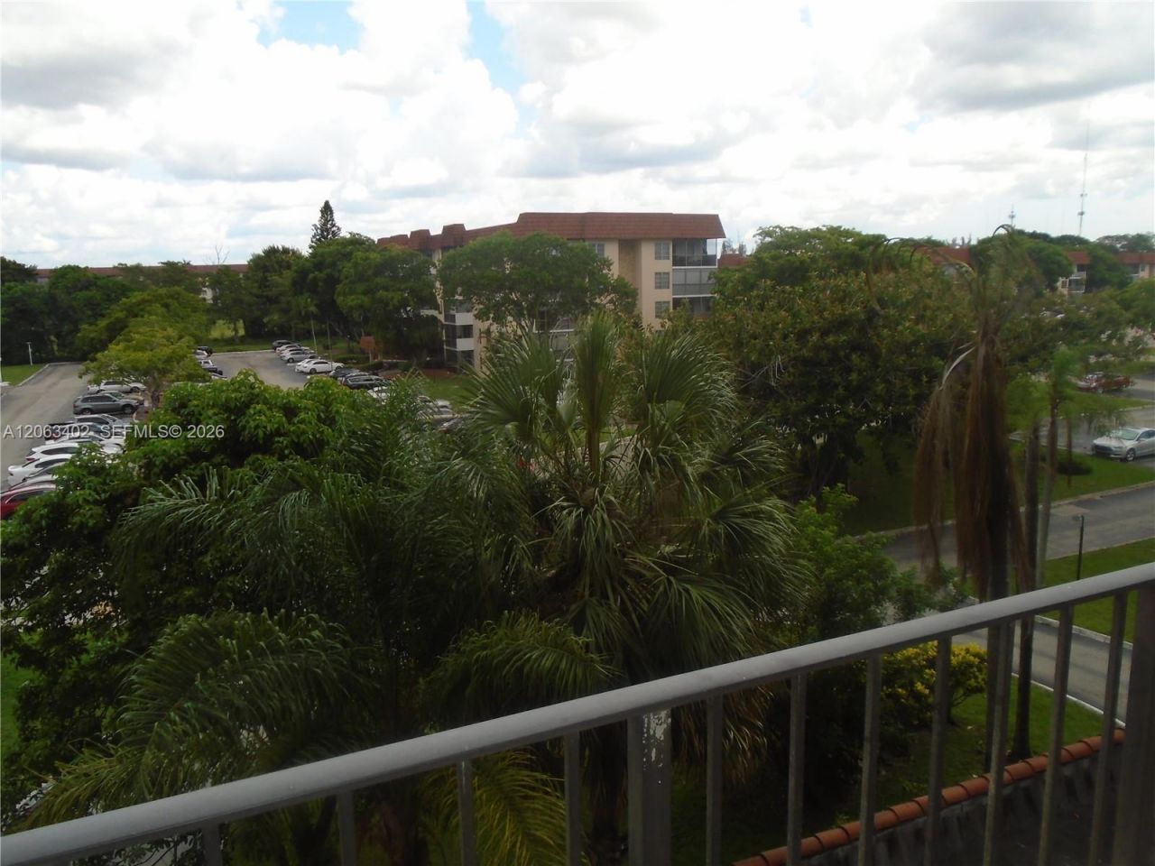 4174 Inverrary Dr , Unit 411, Lauderhill, FL 33319 Photo