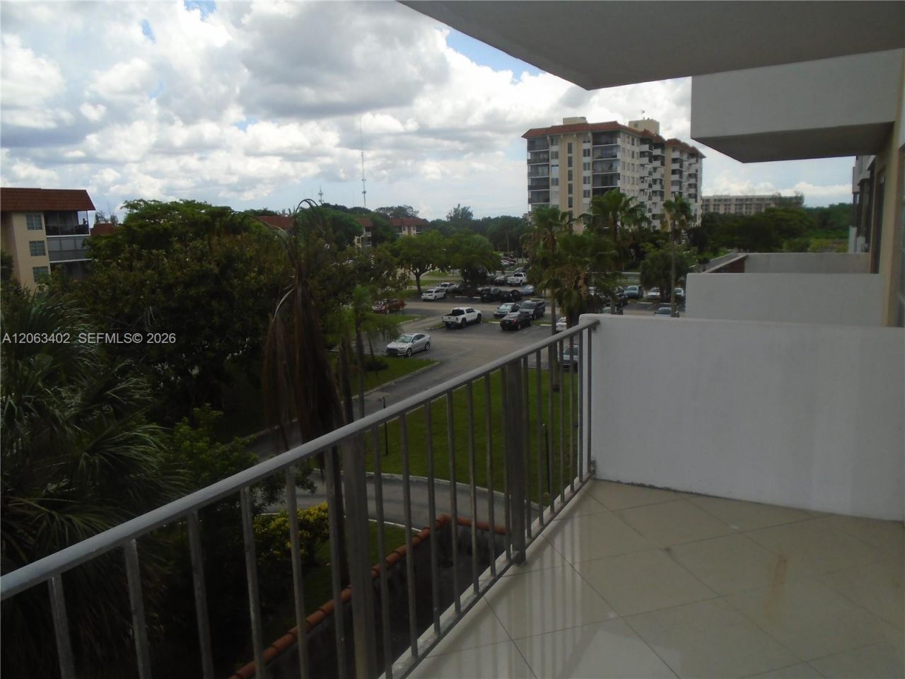 4174 Inverrary Dr , Unit 411, Lauderhill, FL 33319 Photo