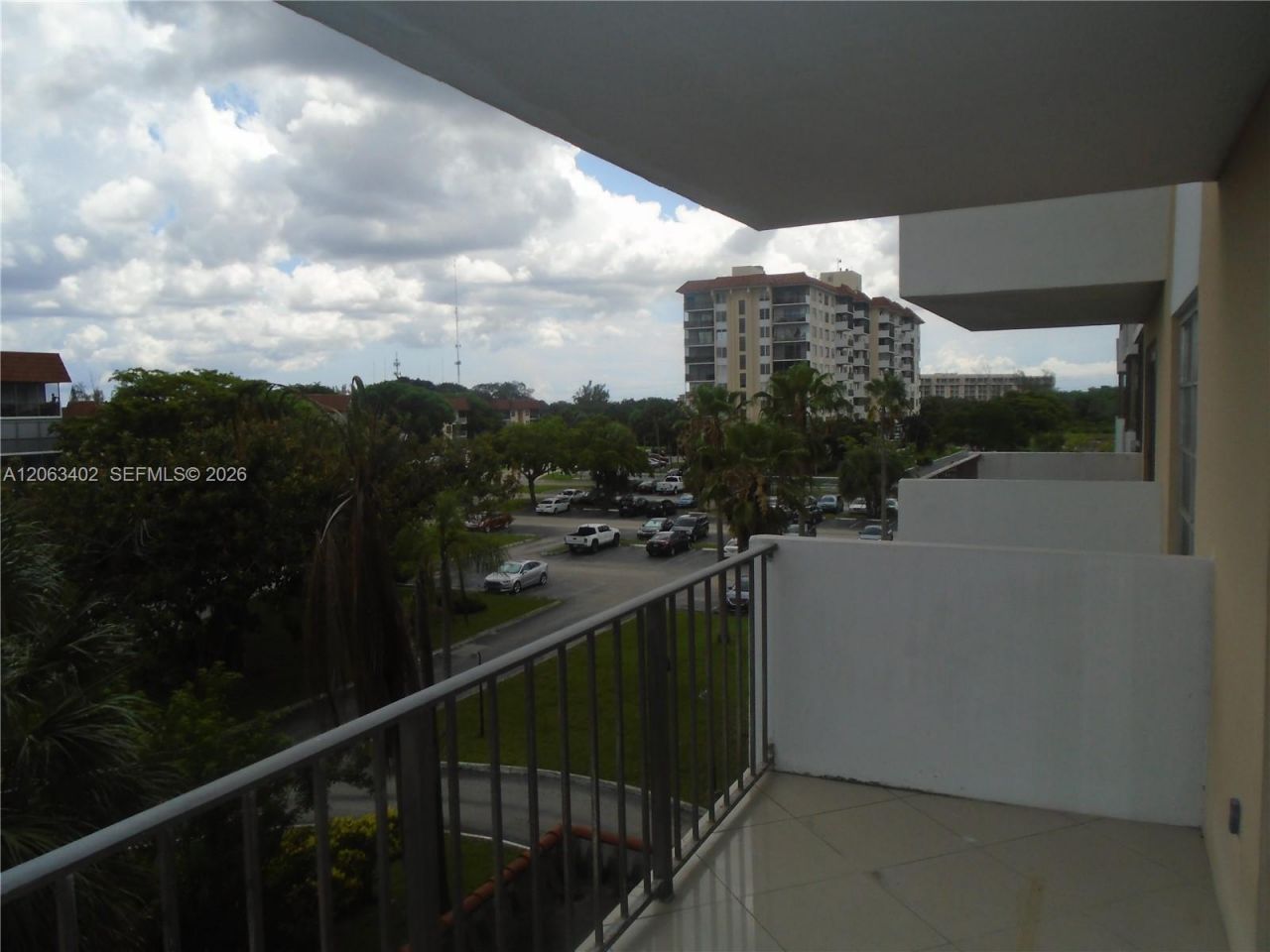 4174 Inverrary Dr , Unit 411, Lauderhill, FL 33319 Photo