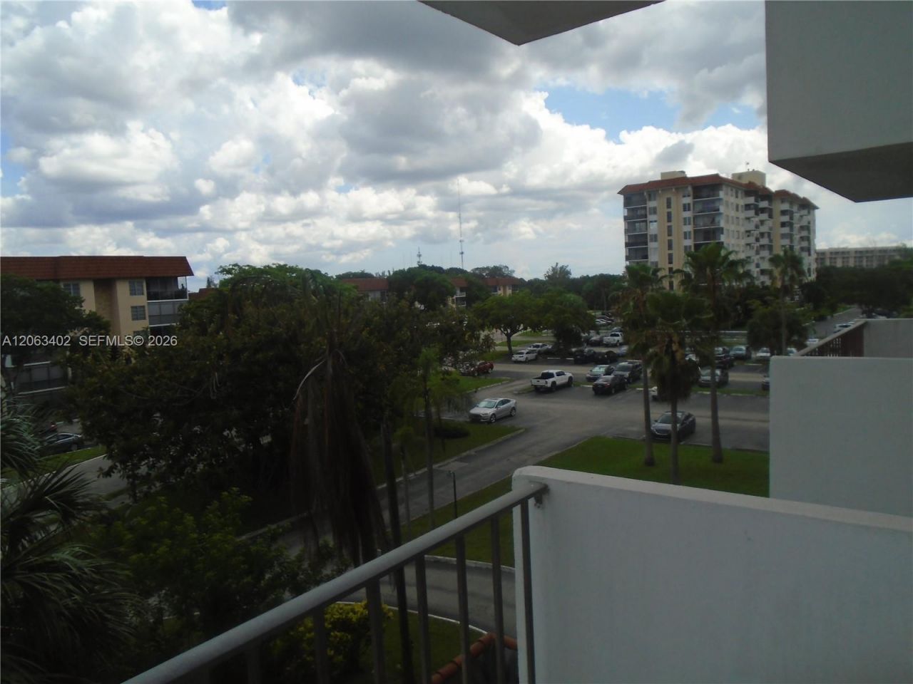 4174 Inverrary Dr , Unit 411, Lauderhill, FL 33319 Photo