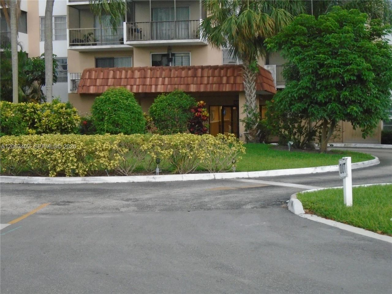 4174 Inverrary Dr , Unit 411, Lauderhill, FL 33319 Photo