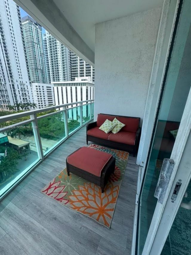 951 Brickell Ave, Unit 910, Miami, FL 33131 Photo