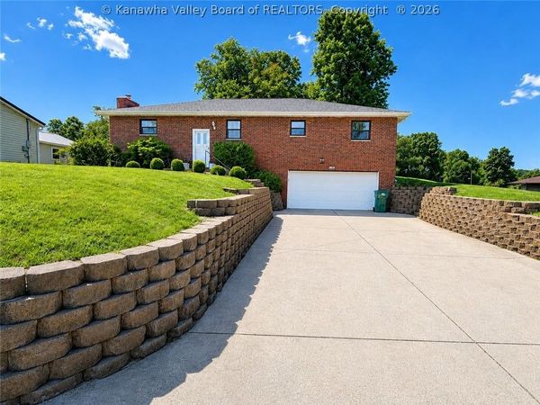 2029 Mount Vernon Road, Hurricane, WV 25526