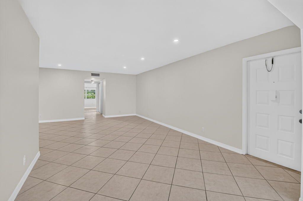 5073 Lakefront Boulevard, Unit C, Delray Beach, FL 33484 Photo