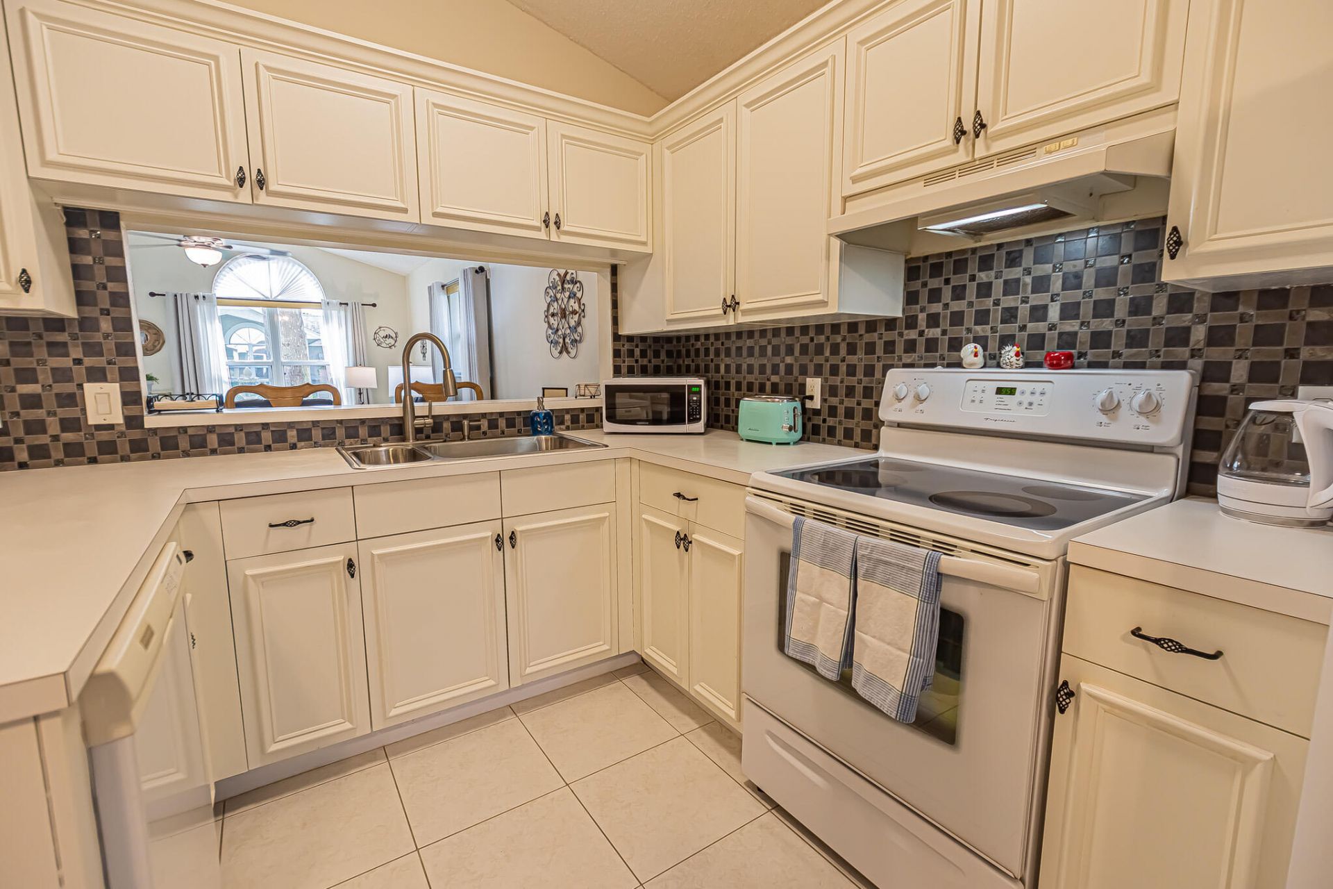 1149 NW Lombardy Drive, Port Saint Lucie, FL 34986 Photo