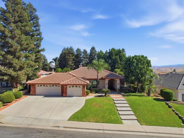 7408 Morningstar Avenue, Bakersfield, CA 93306