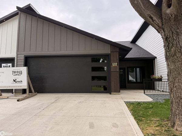 1310 Quint Avenue, Carroll, IA 51401