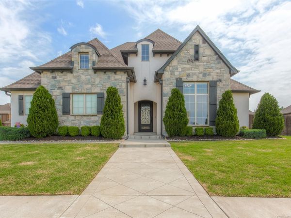 519 N 84th Place, Broken Arrow, OK 74014