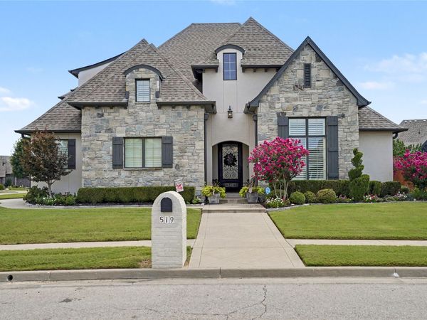519 N 84th Place, Broken Arrow, OK 74014