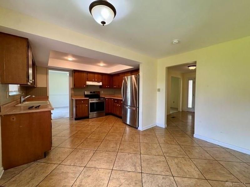 231 Edgebrook Drive, Washington Township, OH 45459 Photo 32