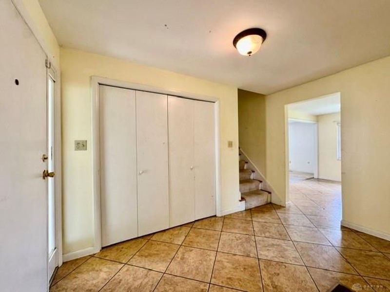 231 Edgebrook Drive, Washington Township, OH 45459 Photo 7