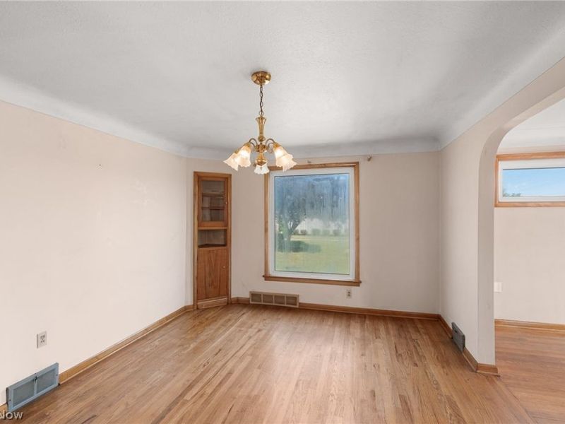 9030 W 130 Street, Strongsville, OH 44136 Photo 13