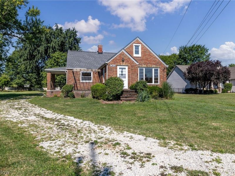9030 W 130 Street, Strongsville, OH 44136 Photo 2