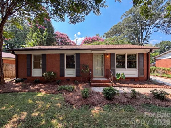713 Ridgedale Court, Charlotte, NC 28206