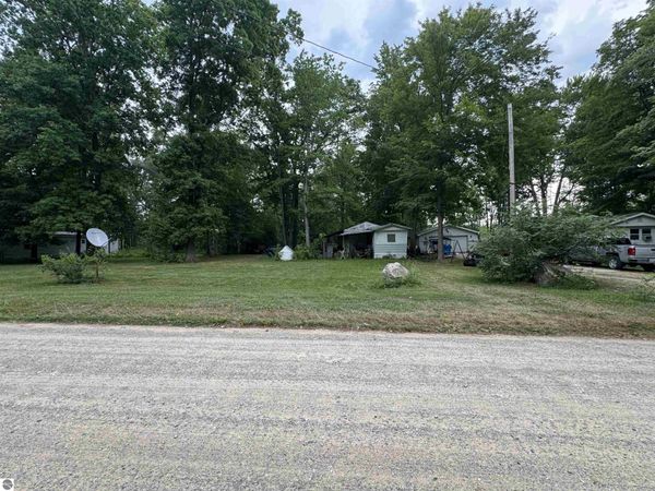 7645 Windoga Lake Drive, Weidman, MI 48893