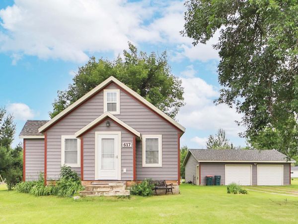 613 E Minnesota Avenue , Randall, MN 56475
