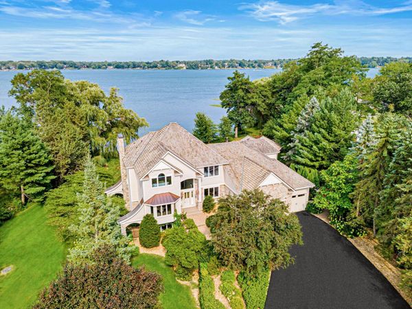 5312 Lexington Avenue N, Shoreview, MN 55126