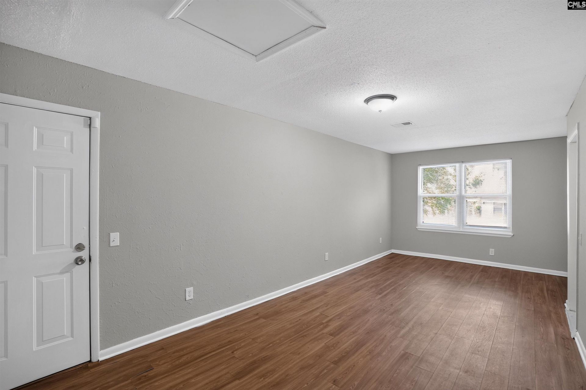 420 Greenlake Drive  Photo 11