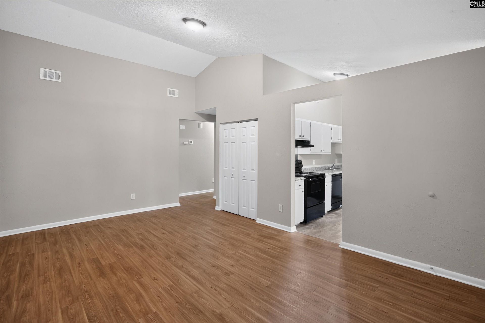 420 Greenlake Drive  Photo 16