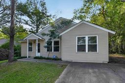 420 Greenlake Drive  photo 4