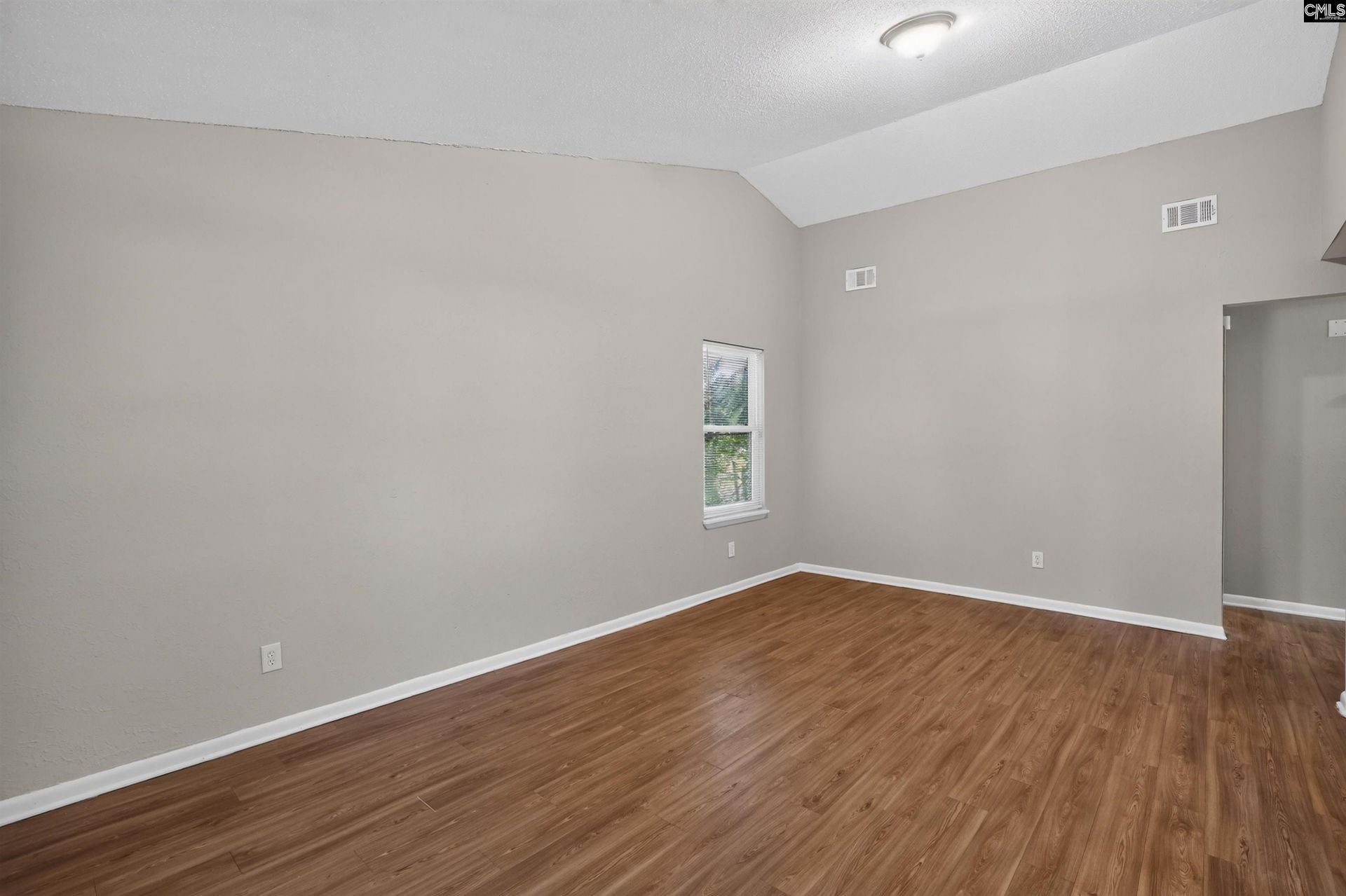 420 Greenlake Drive  Photo 9