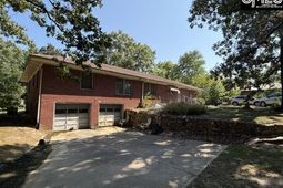 409 Travis Avenue  photo 4