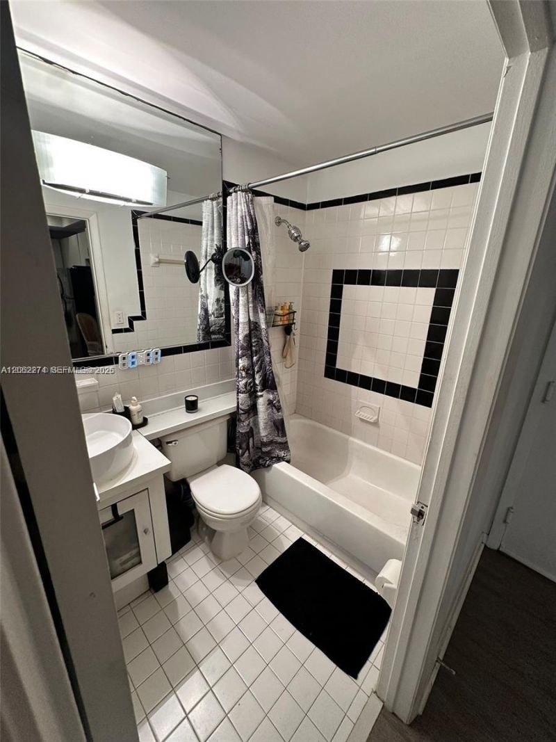 1244 Pennsylvania Ave, Unit 103, Miami Beach, FL 33139 Photo