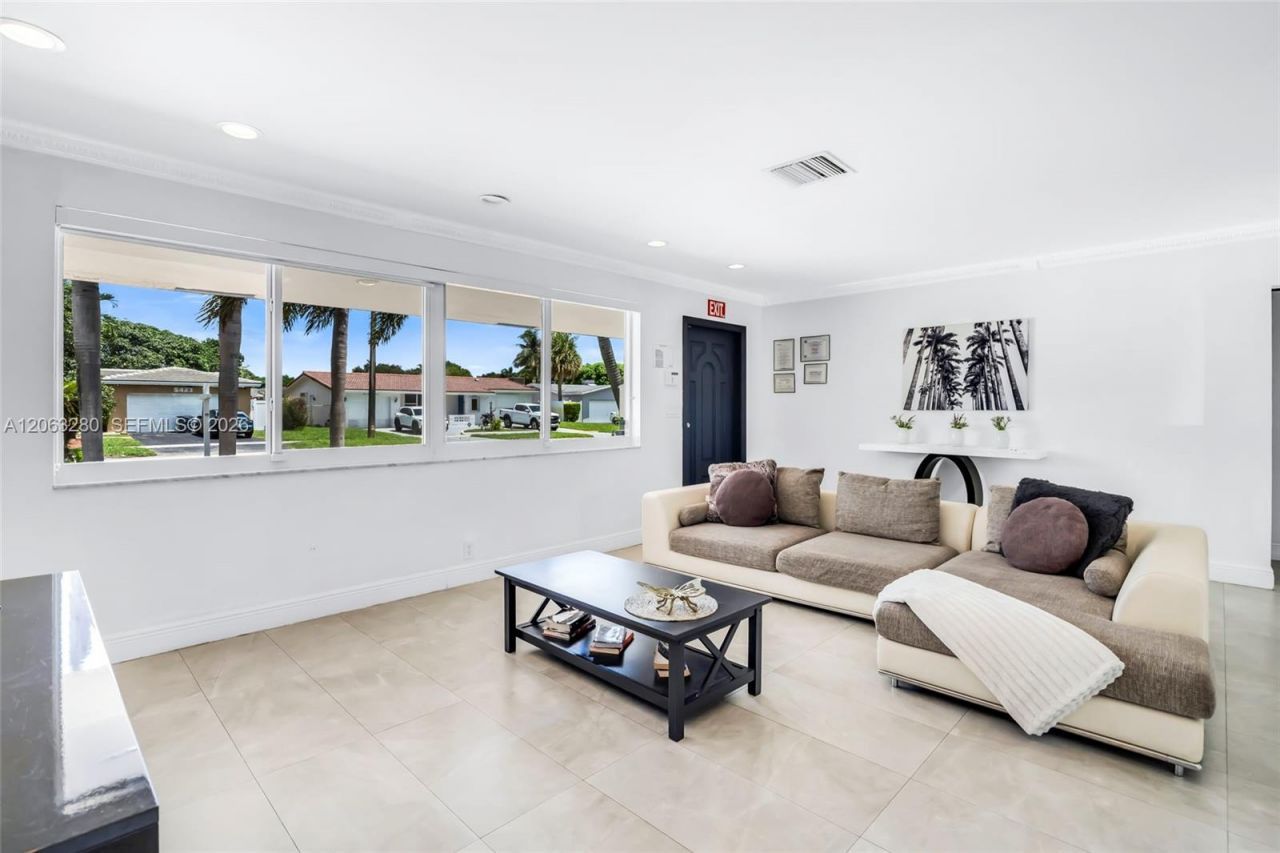5424 Garfield St, Hollywood, FL 33021 Photo