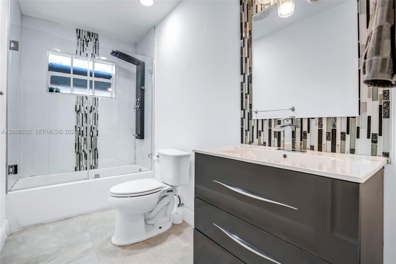 5424 Garfield St, Hollywood, FL 33021 Photo