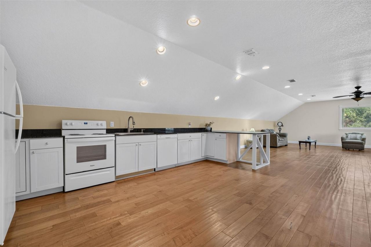 13342 W Lake Yale Road, Umatilla, FL 32784 Photo
