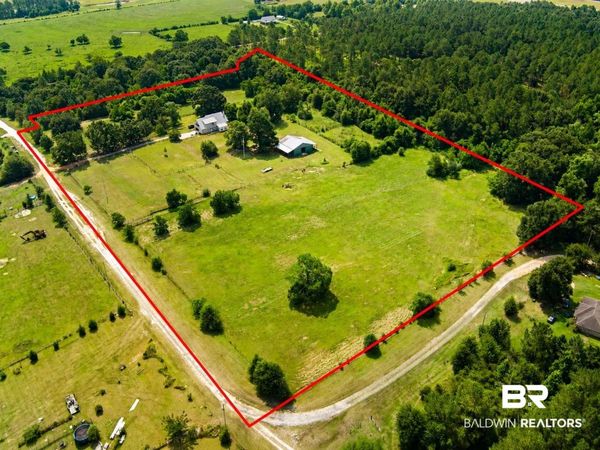 28971 Rose Run Road, Robertsdale, AL 36567