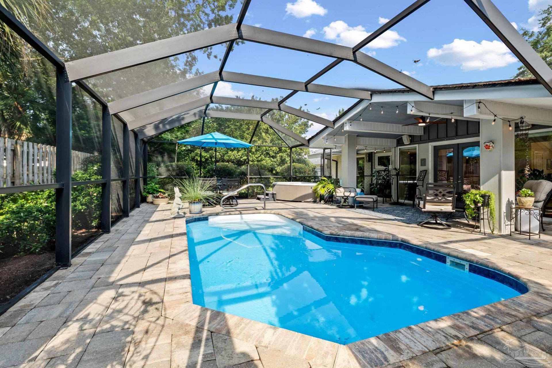 1531 E Cross St, Pensacola, FL 32503 Main Photo