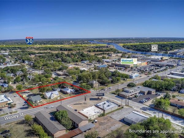 4319 Wesley Street , Greenville, TX 75401