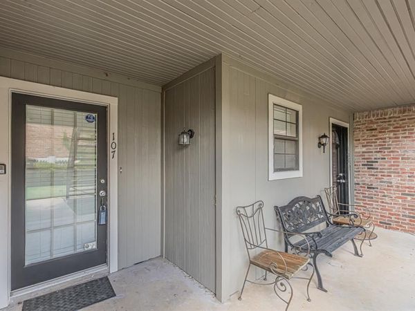 2728 Copper Creek Drive, Unit 107, Arlington, TX 76006