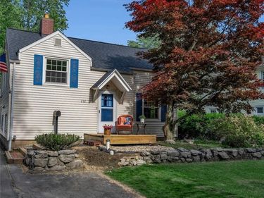 232 Highland Drive, Williamsville, NY 14221