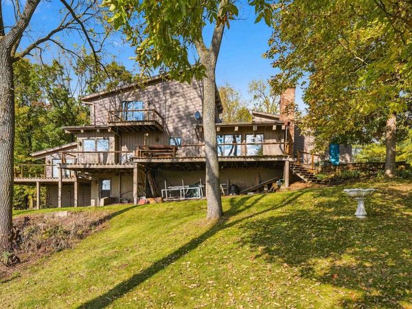 987 Whispering Lane, Hazel Green, WI 53811