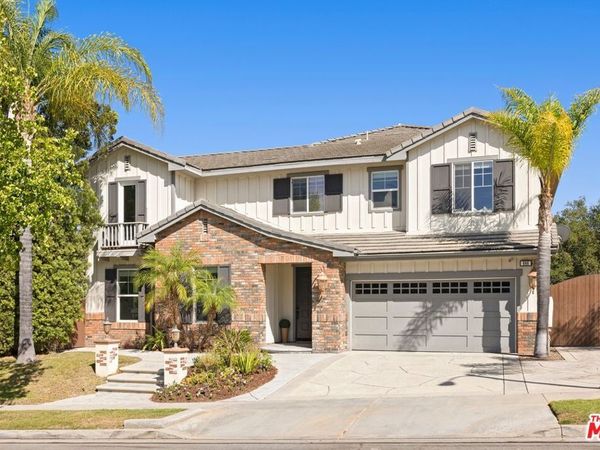 886 Hemlock Ridge Court, Simi Valley, CA 93065