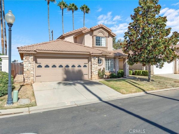 683 Sunshine, Banning, CA 92220