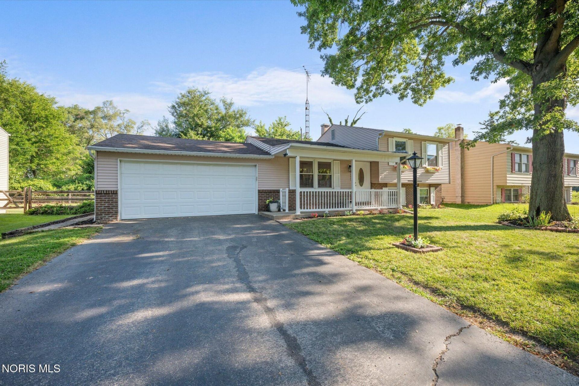 201 Marshall Drive, Swanton, OH 43558 Main Photo