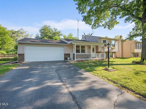 201 Marshall Drive, Swanton, OH 43558