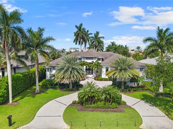 3123 Crayton RD , NAPLES, FL 34103