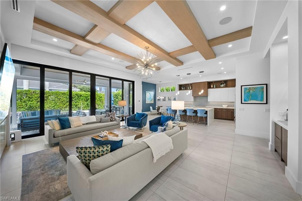 3123 Crayton Rd , Naples, FL 34103 Photo