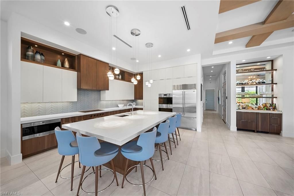 3123 Crayton Rd , Naples, FL 34103 Photo