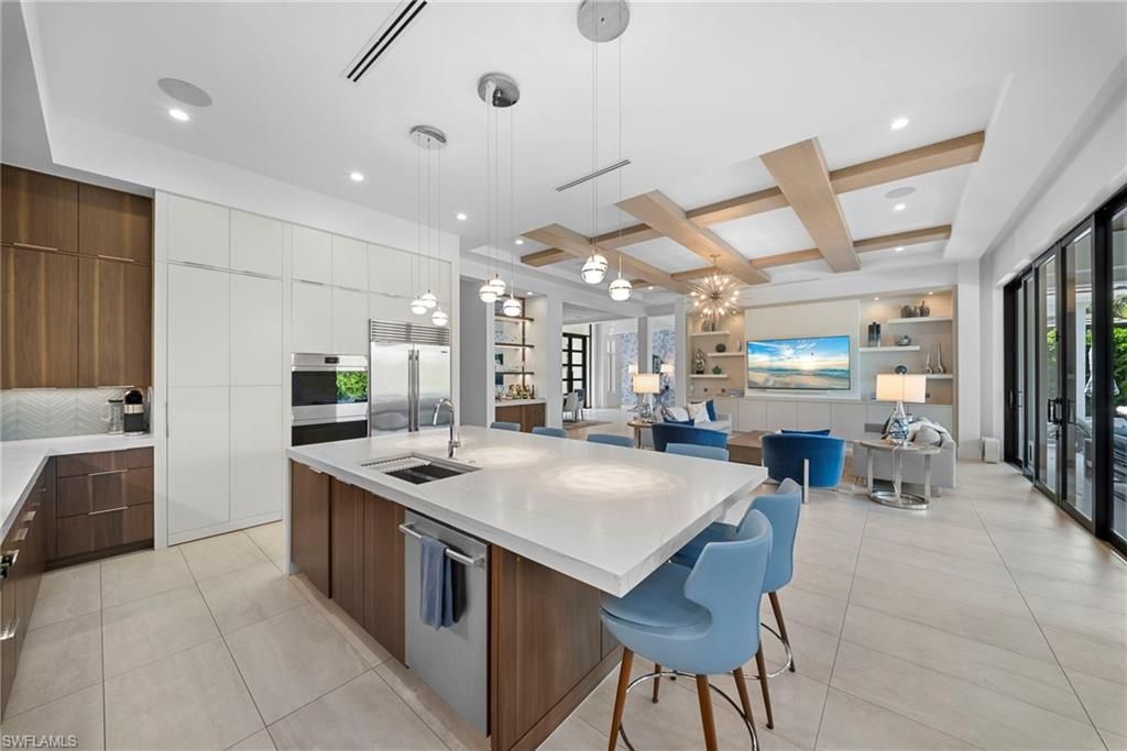 3123 Crayton Rd , Naples, FL 34103 Photo