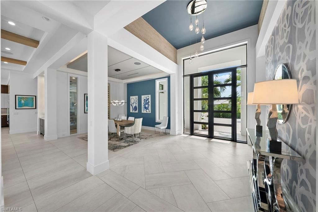 3123 Crayton Rd , Naples, FL 34103 Photo
