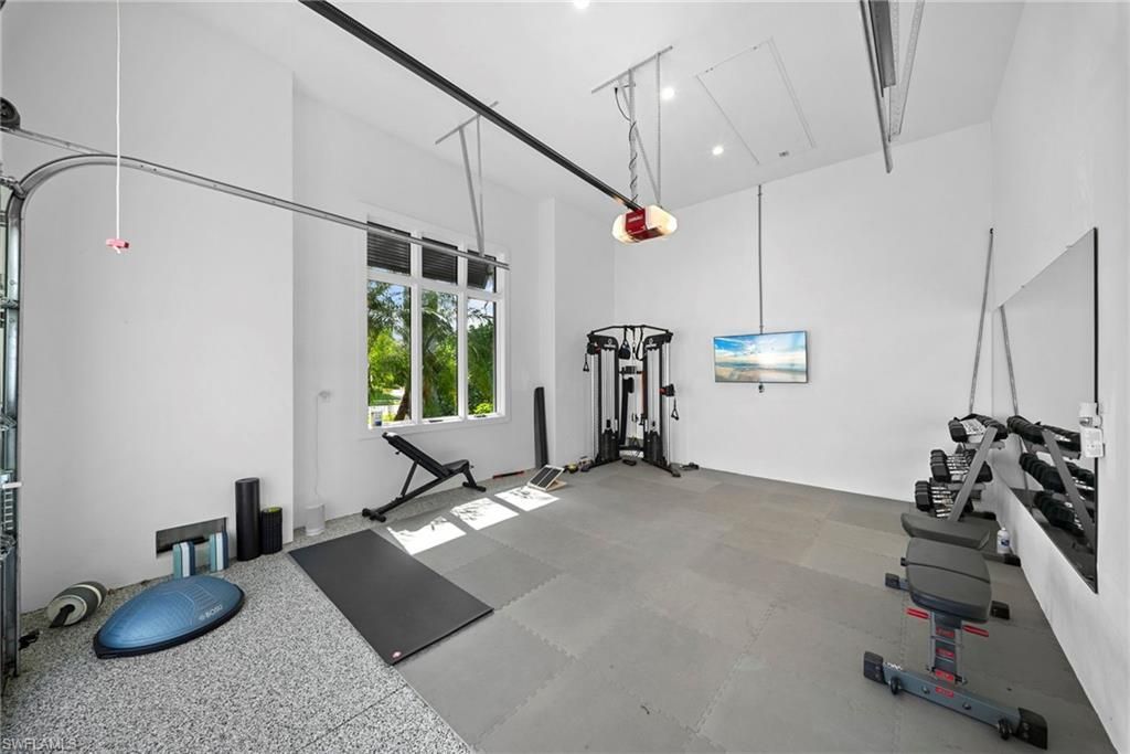 3123 Crayton Rd , Naples, FL 34103 Photo