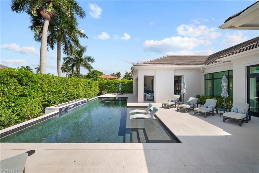 3123 Crayton Rd , Naples, FL 34103 Photo